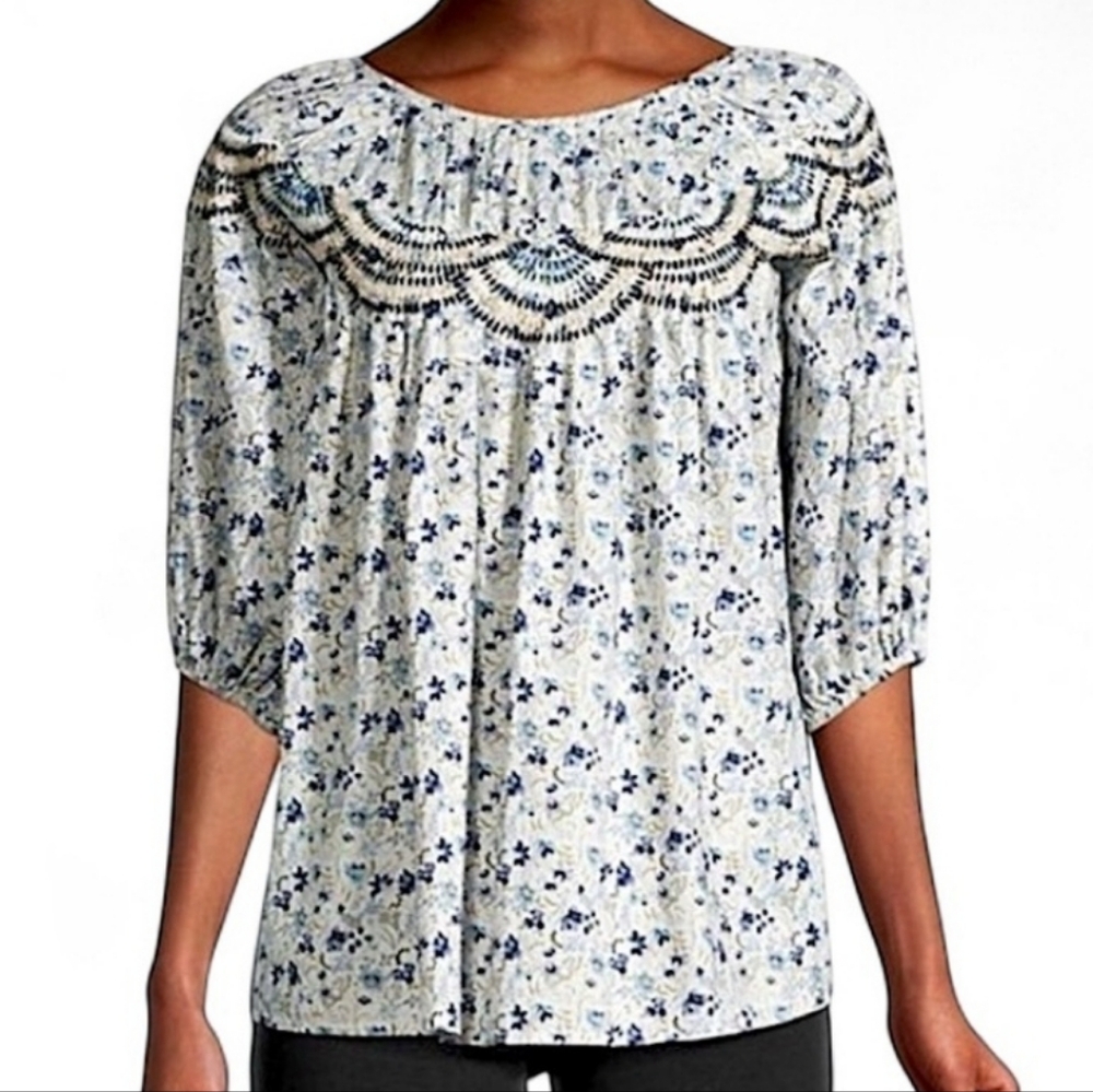 Johnny Was Tatiana Blue White Floral EmbroideredTop Blouse -size M